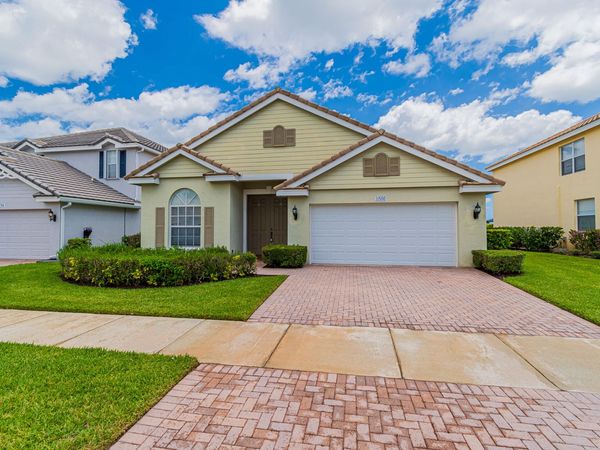 11500 SW Glengarry Court, Port St. Lucie, FL 34987