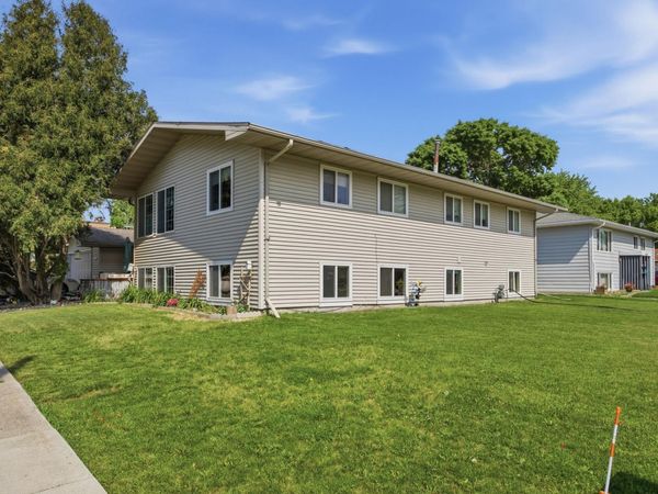 1014 24th Avenue S, Moorhead, MN 56560