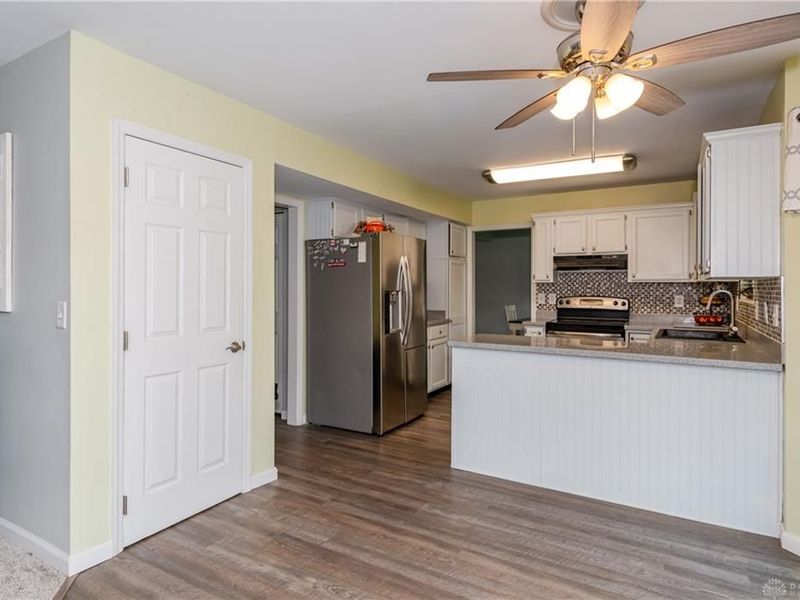 8686 Chauncy Place, Huber Heights, OH 45424 Photo 12