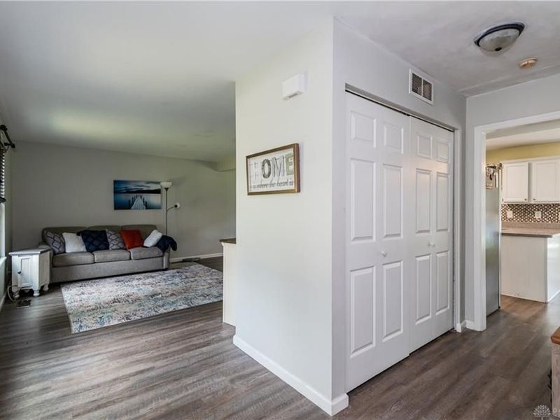 8686 Chauncy Place, Huber Heights, OH 45424 Photo 5