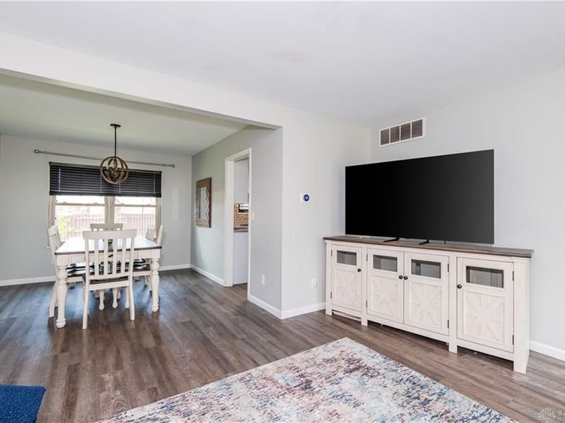 8686 Chauncy Place, Huber Heights, OH 45424 Photo 7