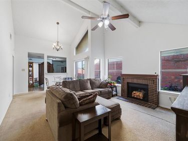 10464 Woodleaf Drive, Dallas, TX 75227