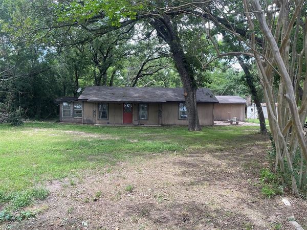 8278 FM 17 , Grand Saline, TX 75140