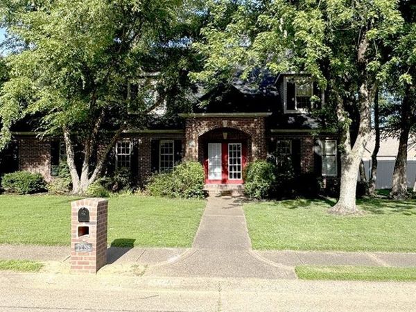 3288 Westhampton Drive, Newburgh, IN 47630