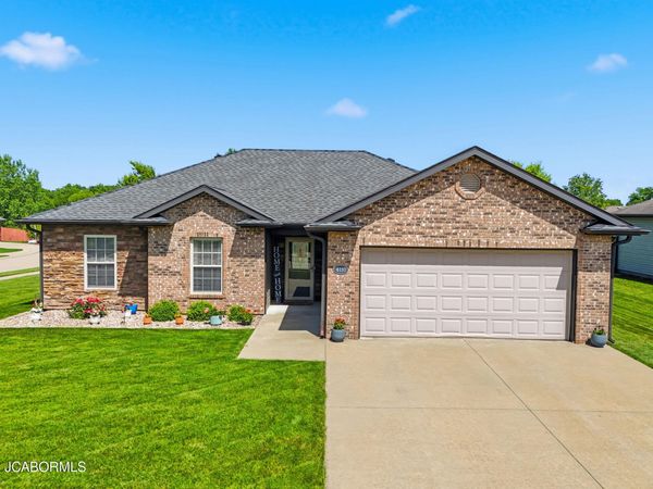 4110 BLACK TAIL DRIVE, Columbia, MO 65202