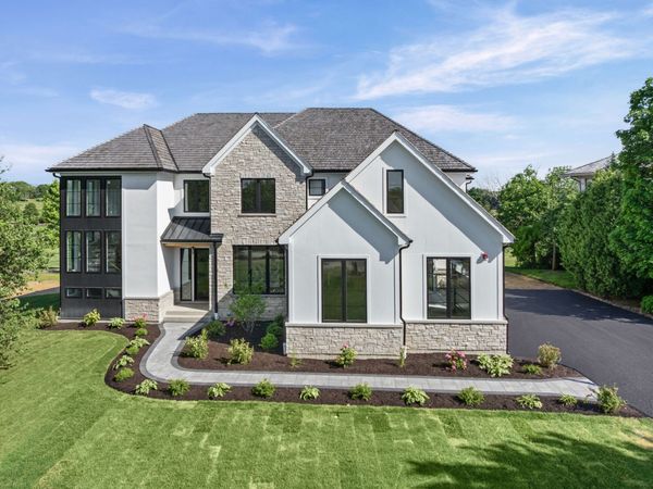 28920 N Niblick Knoll Court, Mundelein, IL 60060