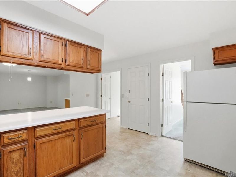 731 Farmbrook Drive, Beavercreek, OH 45430 Photo 12
