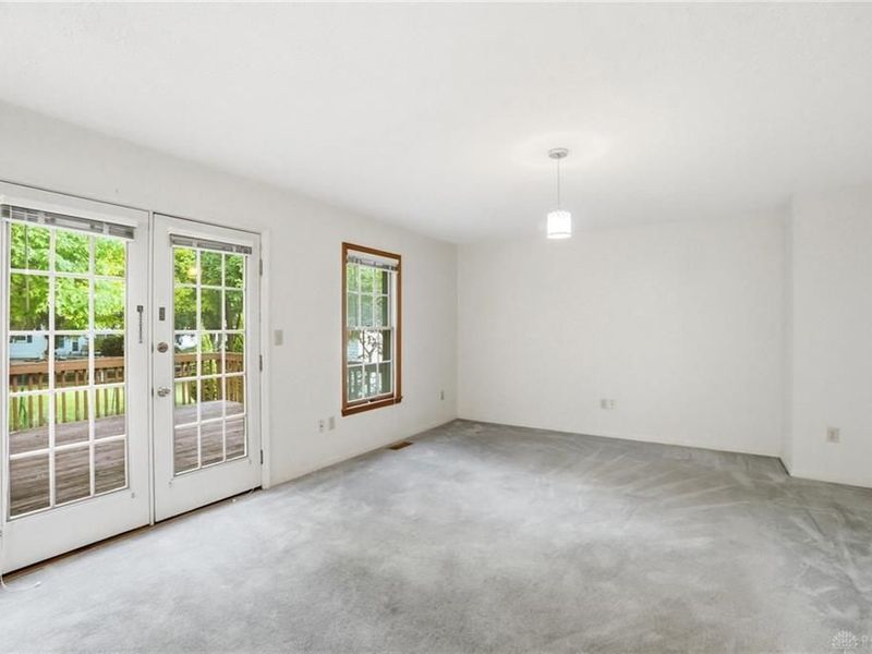 731 Farmbrook Drive, Beavercreek, OH 45430 Photo 16
