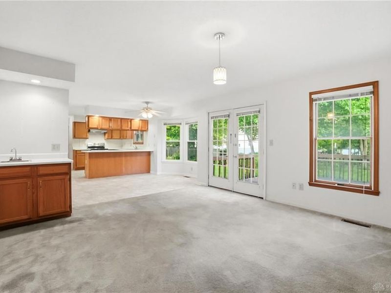 731 Farmbrook Drive, Beavercreek, OH 45430 Photo 17