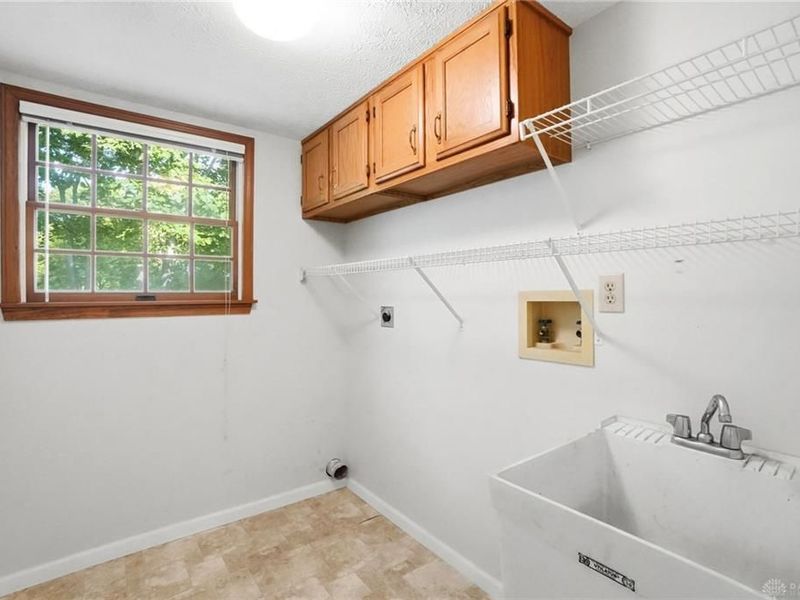 731 Farmbrook Drive, Beavercreek, OH 45430 Photo 26