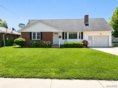 63 Mark Avenue , Hamburg, NY 14075