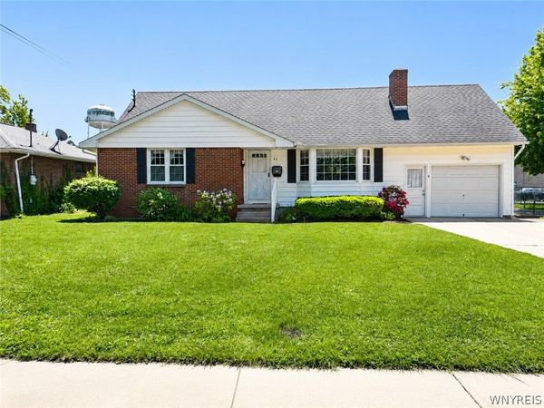 63 Mark Avenue , Hamburg, NY 14075