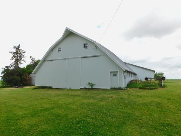 929 320th Street, Woodward, IA 50276