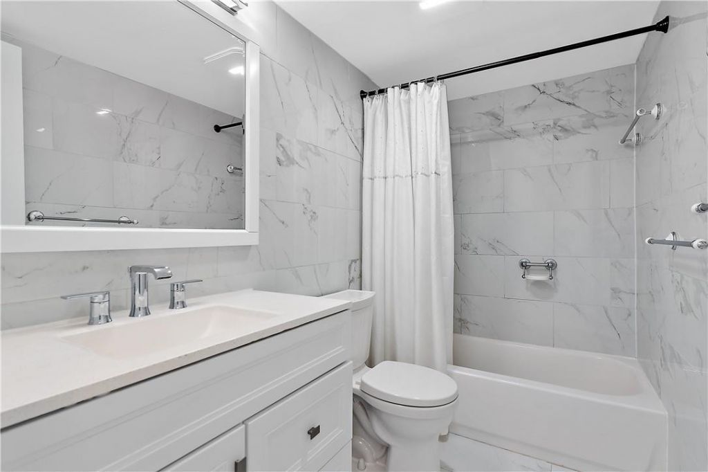 95 N Birch Road, Unit 405, Fort Lauderdale, FL 33304 Photo