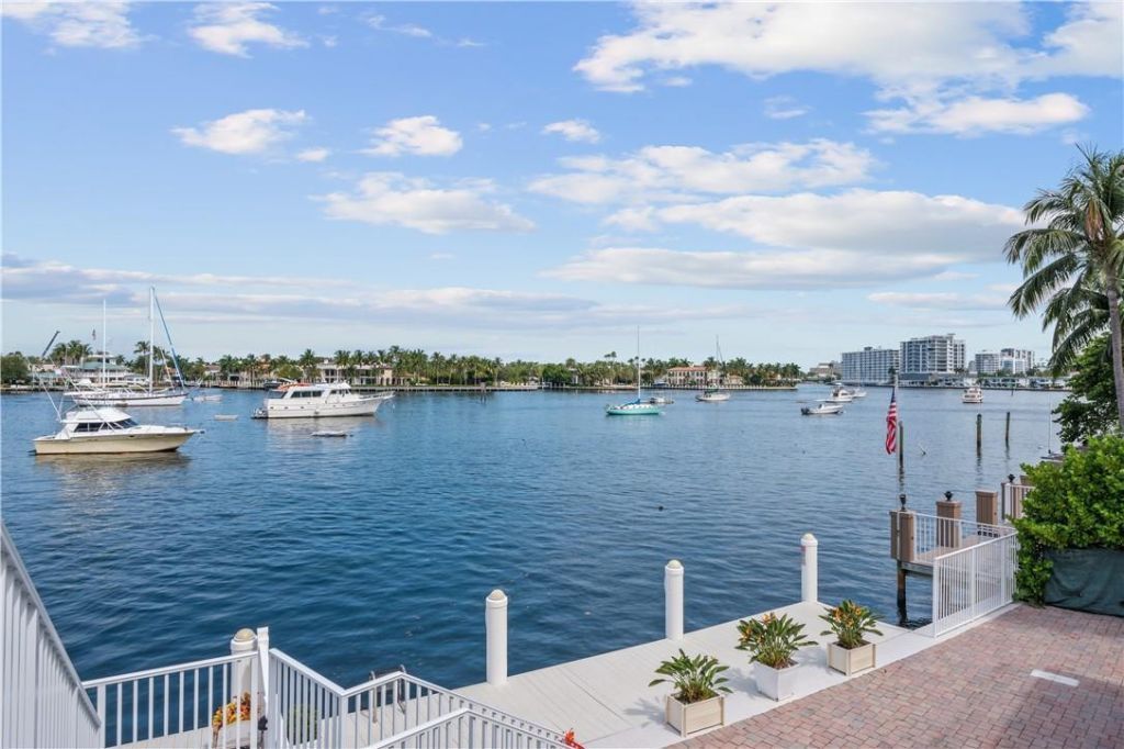 95 N Birch Road, Unit 405, Fort Lauderdale, FL 33304 Photo