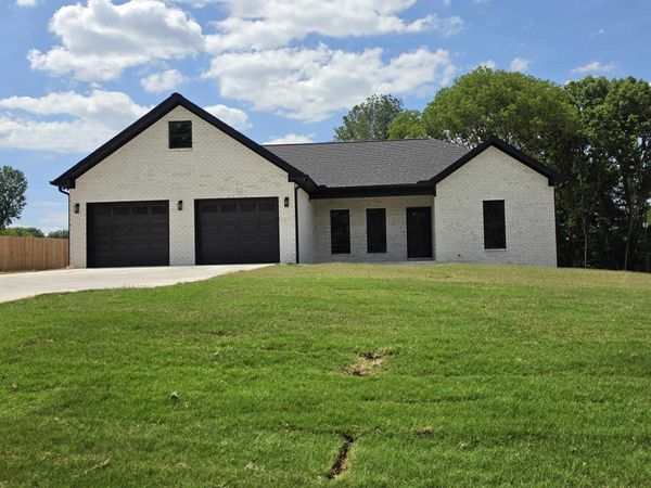 9805 Co Rd 47, Killen, AL 35645