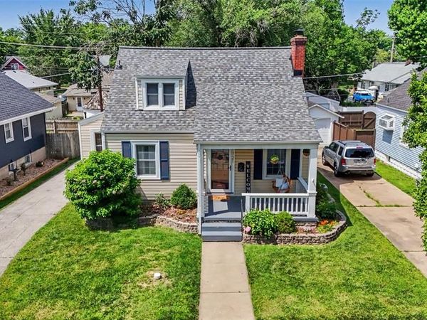 1721 W Adams Street , St Charles, MO 63301