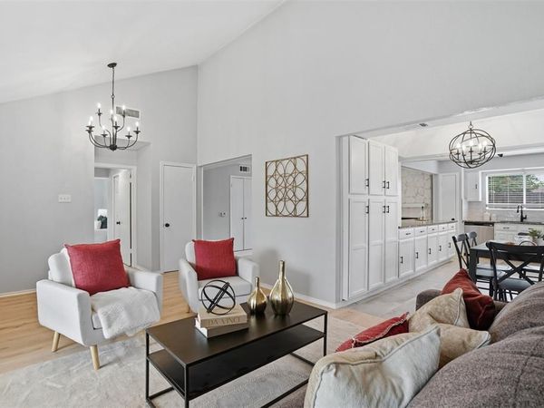 5017 Roundtable Lane , Garland, TX 75044