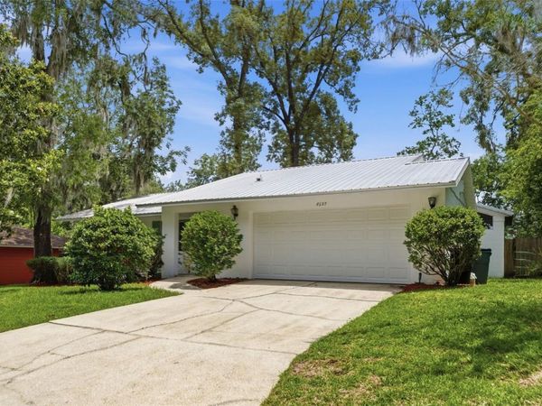 8127 SW 12TH PLACE, GAINESVILLE, FL 32607