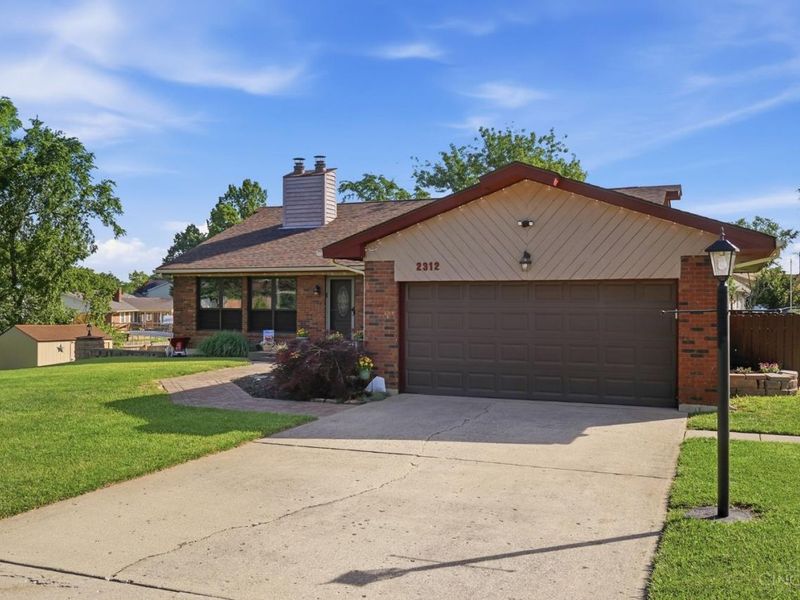 2312 Bevington Lane, Hamilton, OH 45013 Photo 2