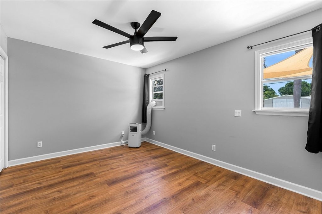 926 37th Avenue, Vero Beach, FL 32960 Photo