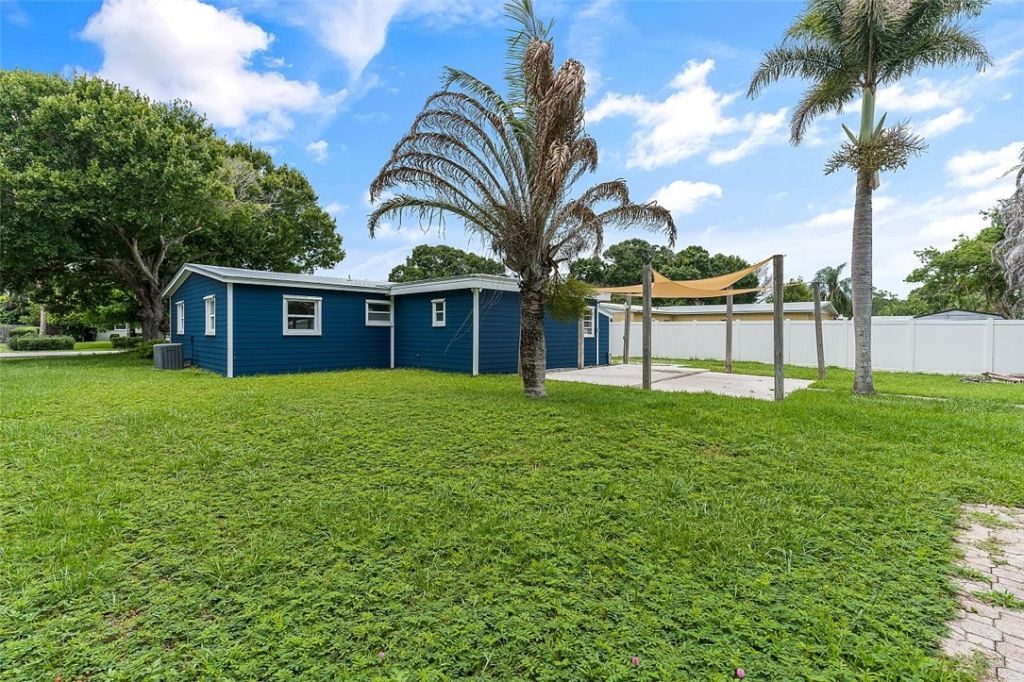 926 37th Avenue, Vero Beach, FL 32960 Photo