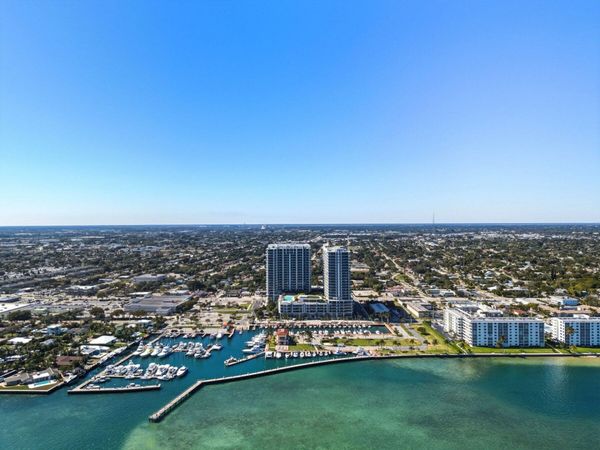 220 Lake Shore Drive, Unit 2305, Lake Park, FL 33403