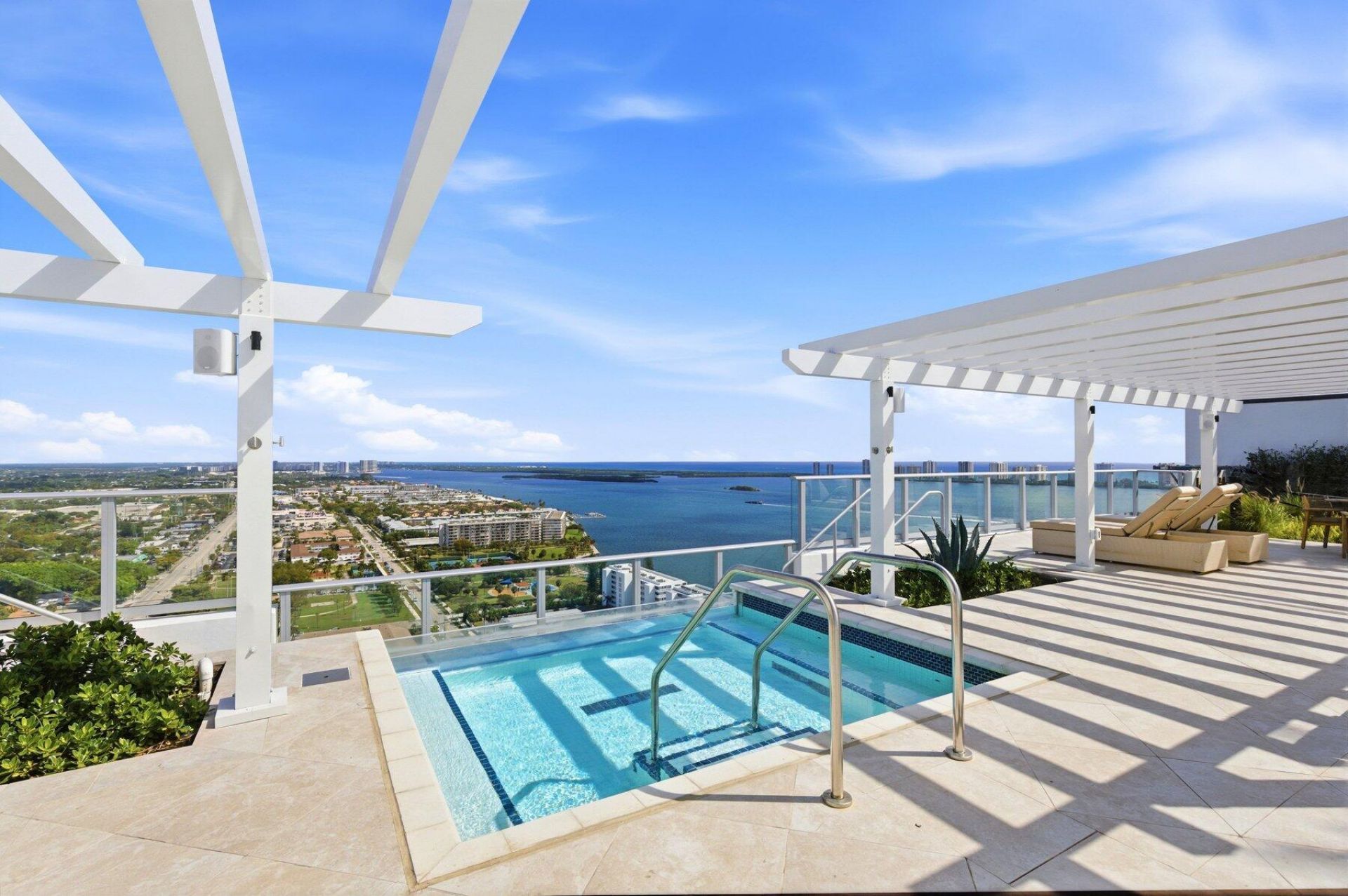 220 Lake Shore Drive, Unit 2305, Lake Park, FL 33403 Photo