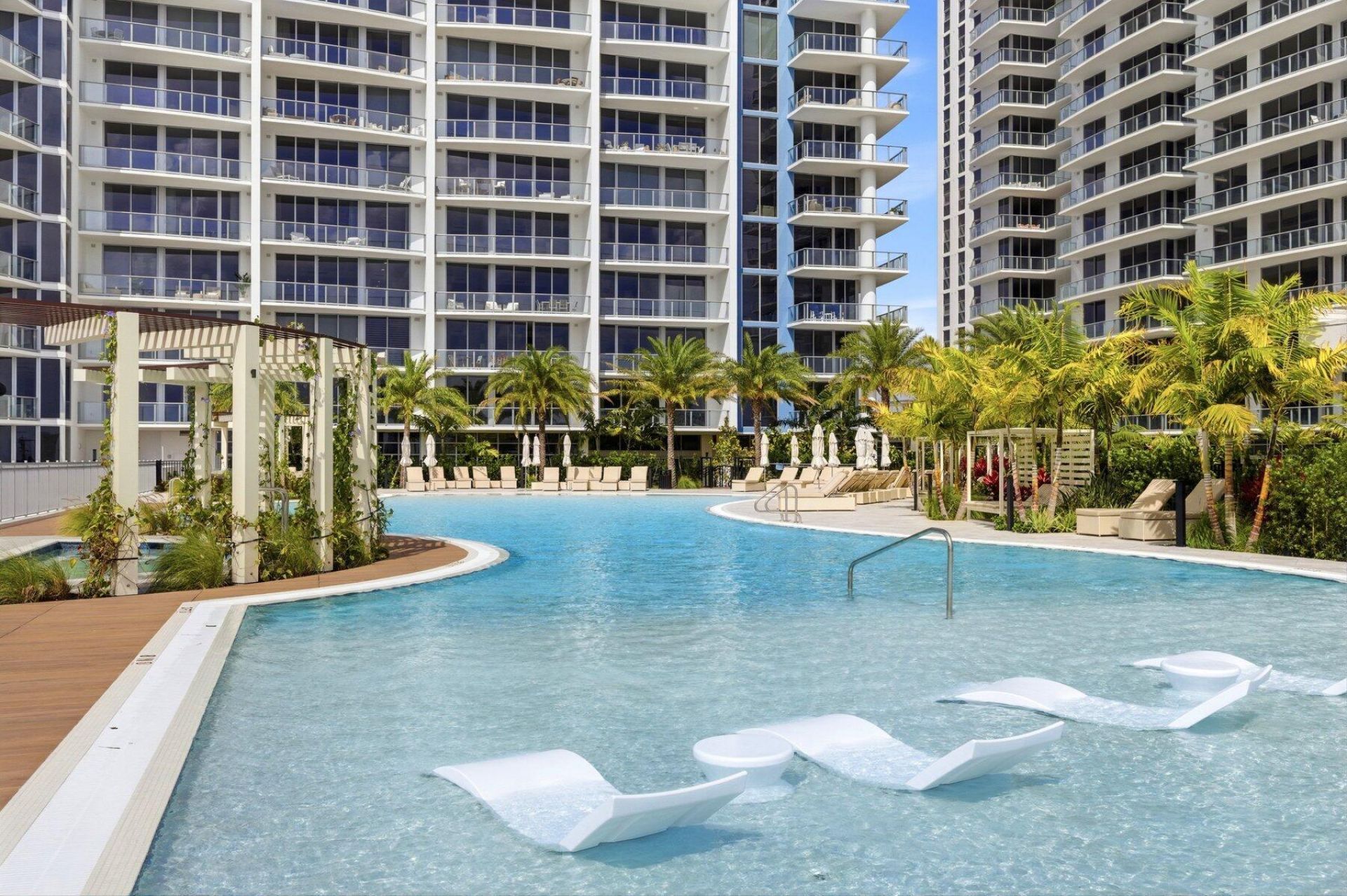 220 Lake Shore Drive, Unit 2305, Lake Park, FL 33403 Photo