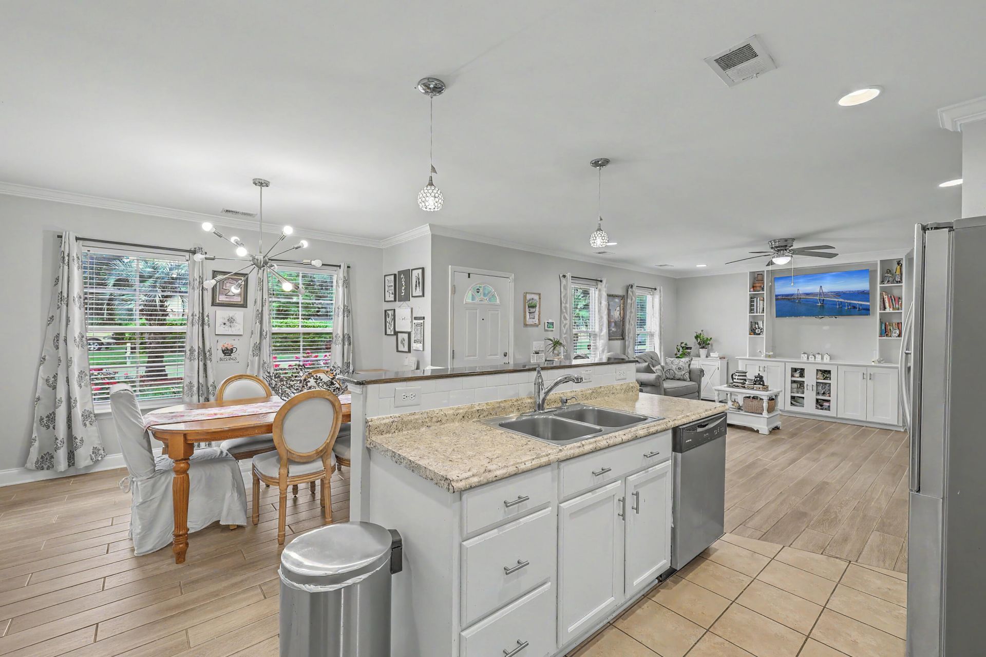 3281 Stonehaven Drive Photo 4