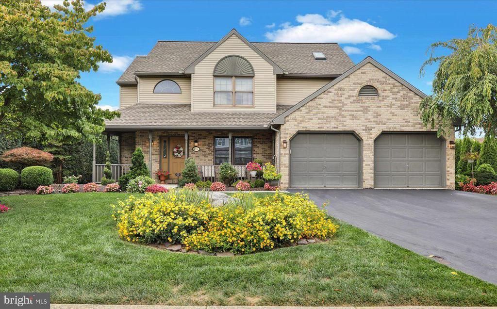 4324 GLENSIDE DRIVE , READING, PA 19605
