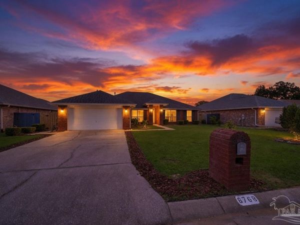 8768 Intruder Ct, Pensacola, FL 32506