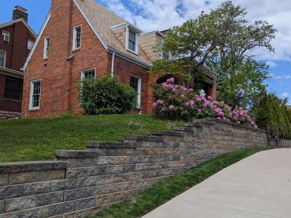 124 Marlin Drive E, Pittsburgh, PA 15216