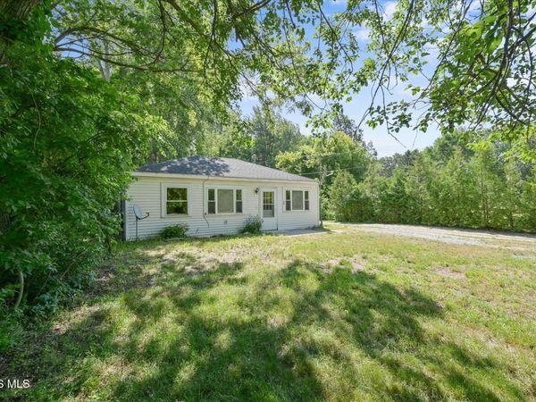 2320 County Road 2 , Swanton, OH 43558