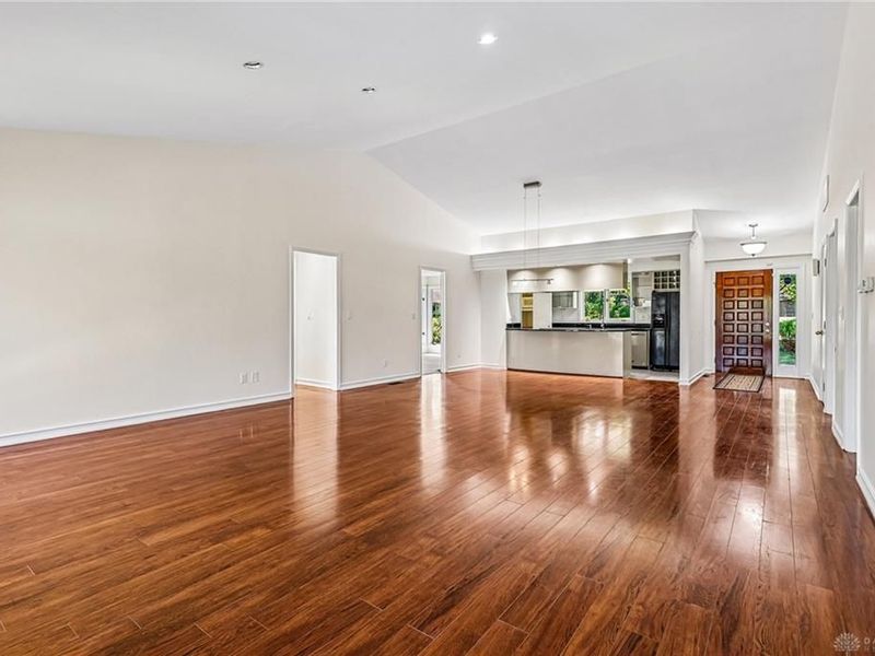 383 Copper Beech Court, Dayton, OH 45459 Photo 9