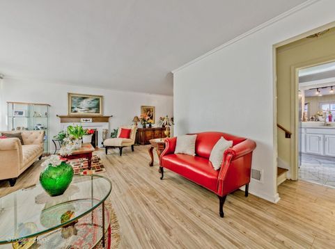 Main Photo