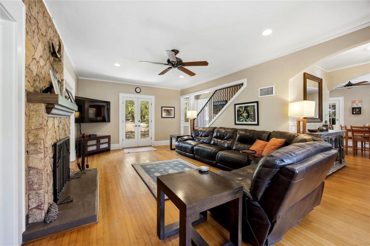 720 NE Boulevard, Gainesville, FL 32601 Photo