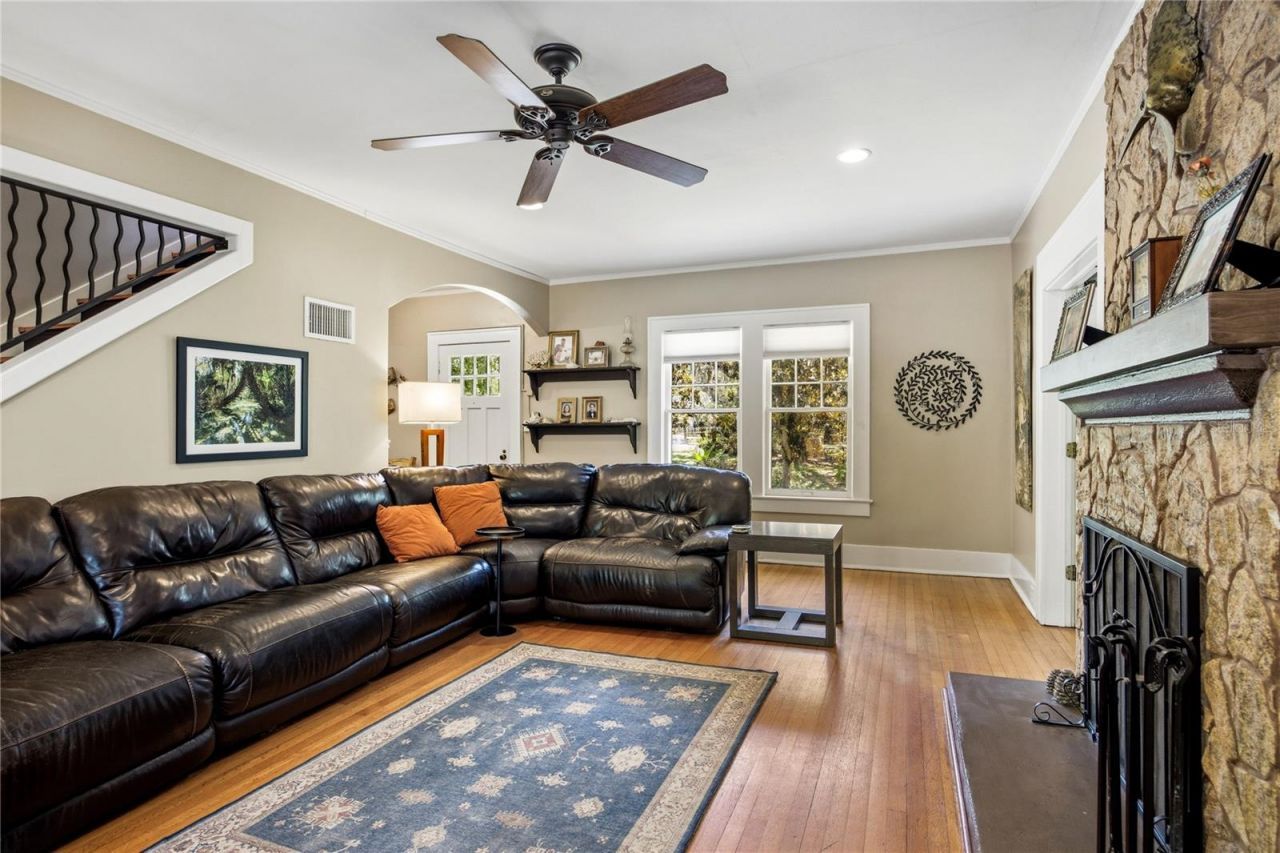 720 NE Boulevard, Gainesville, FL 32601 Photo