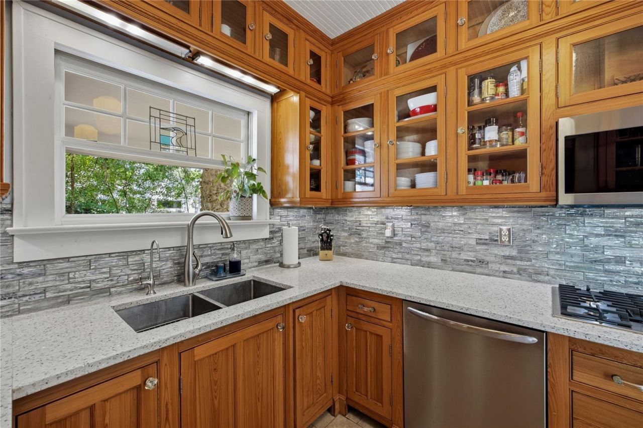 720 NE Boulevard, Gainesville, FL 32601 Photo