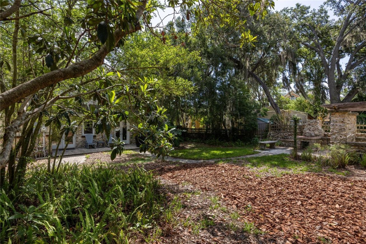 720 NE Boulevard, Gainesville, FL 32601 Photo