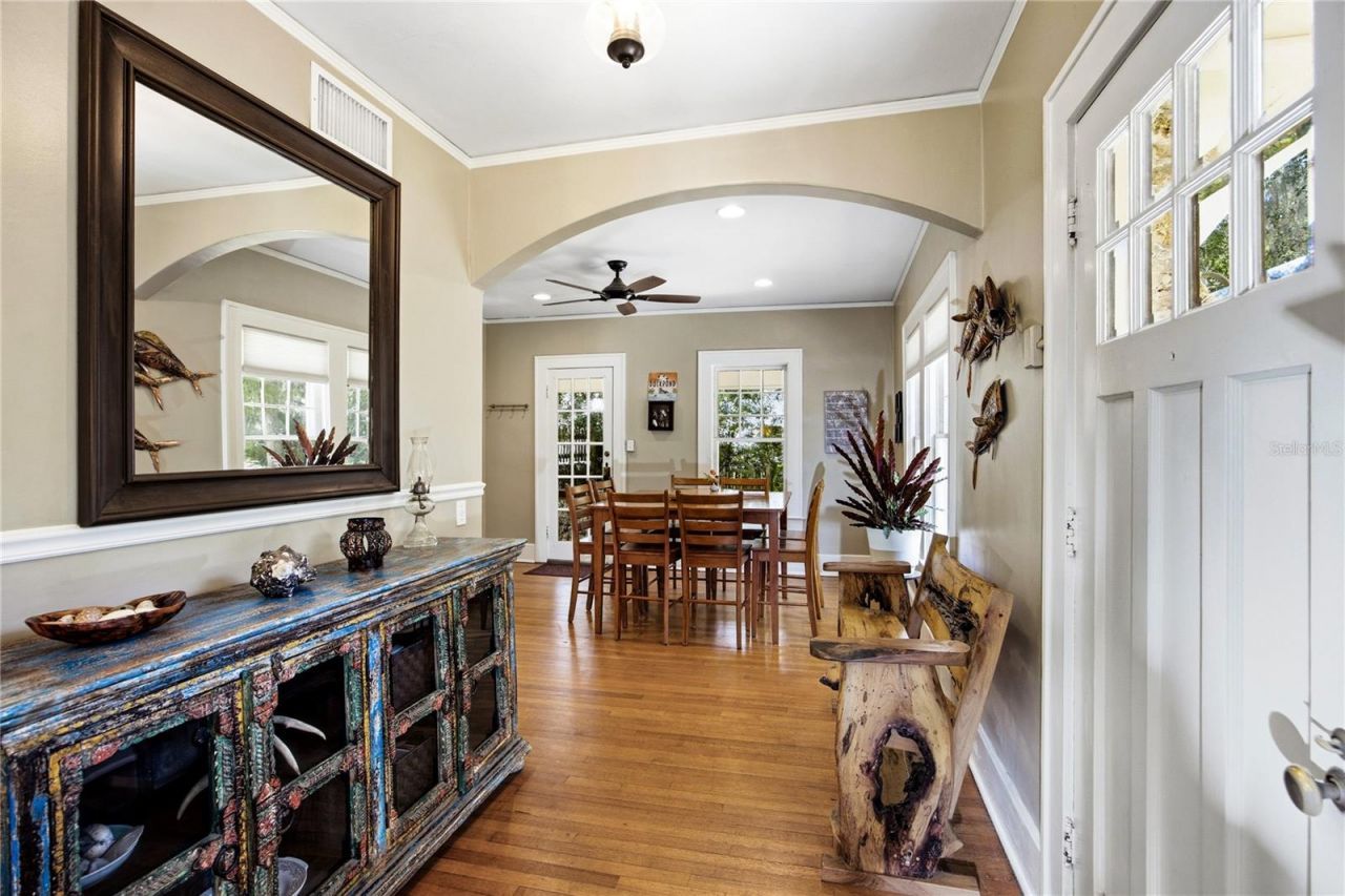 720 NE Boulevard, Gainesville, FL 32601 Photo