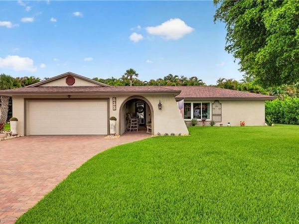 833 N Town And River DR , FORT MYERS, FL 33919