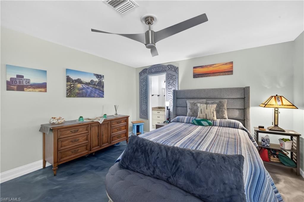 833 N Town And River Dr, Fort Myers, FL 33919 Photo