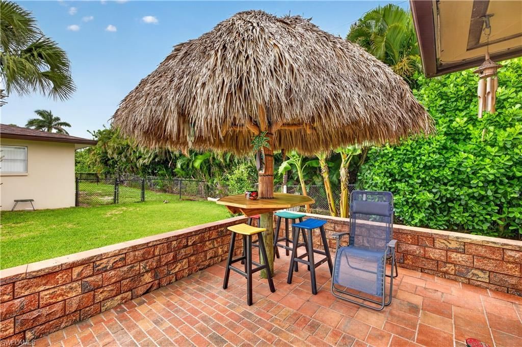 833 N Town And River Dr, Fort Myers, FL 33919 Photo