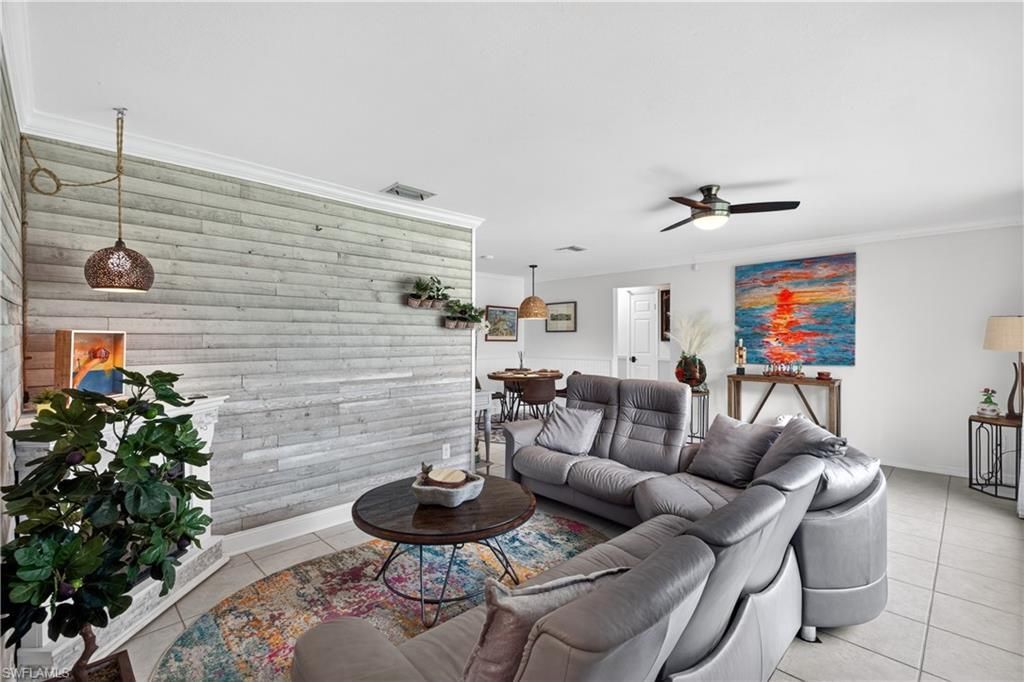 833 N Town And River Dr, Fort Myers, FL 33919 Photo