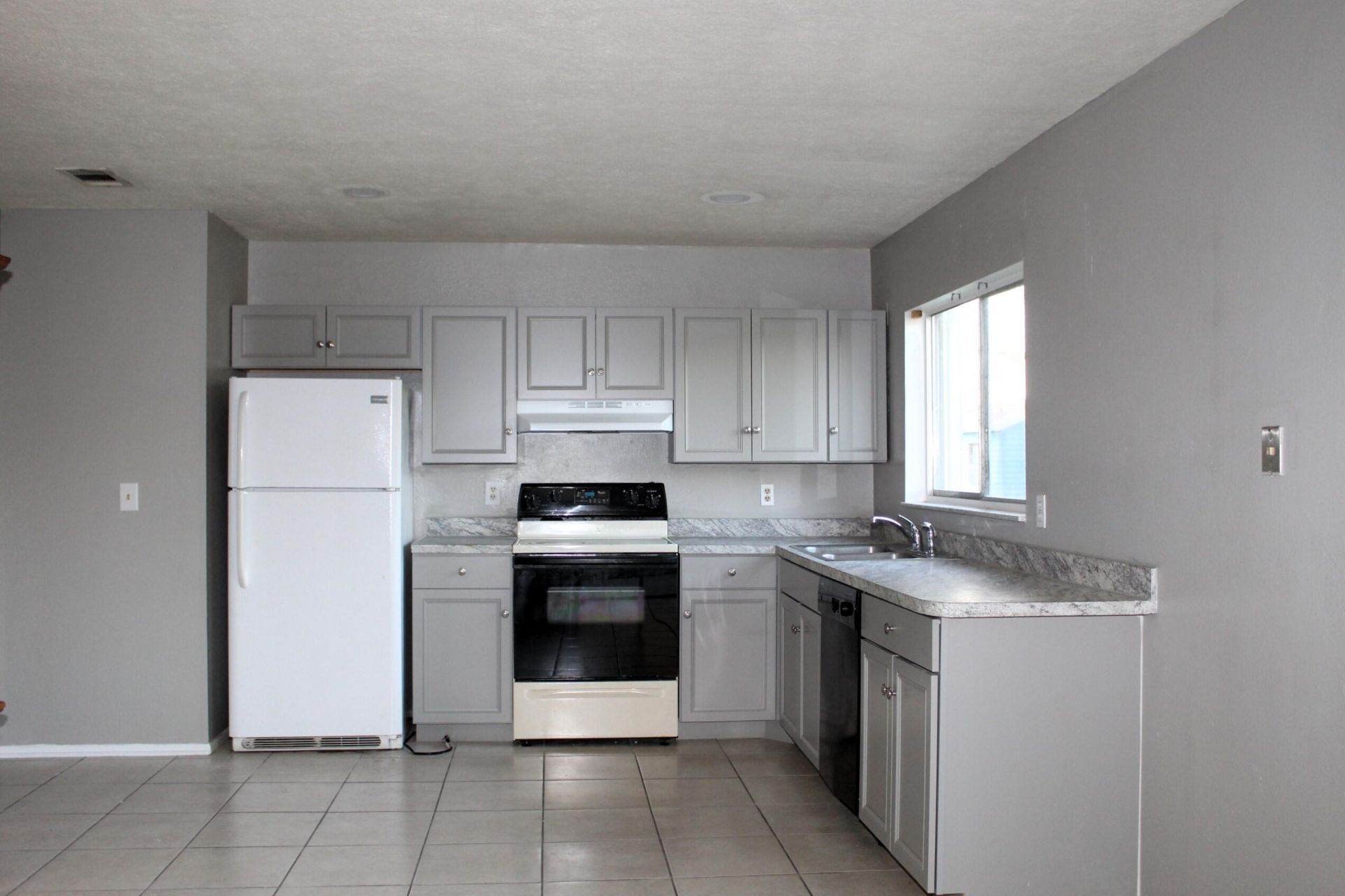 1618 SE Elkhart Terrace, Port Saint Lucie, FL 34952 Photo