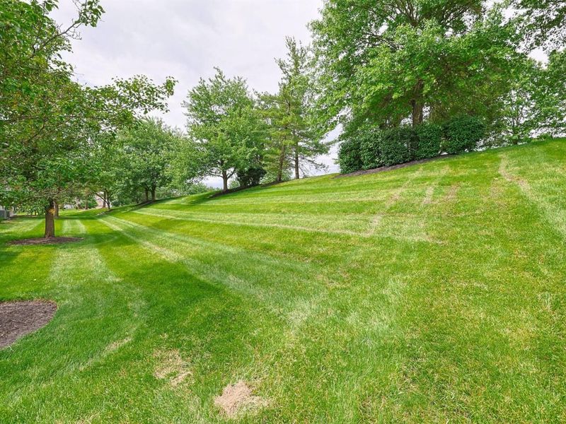 7350 Centrecrest Lane, Unit H, Florence, KY 41042 Photo 32