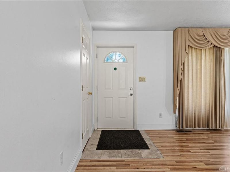 711 Upper Valley Pike, Springfield Township, OH 45504 Photo 10
