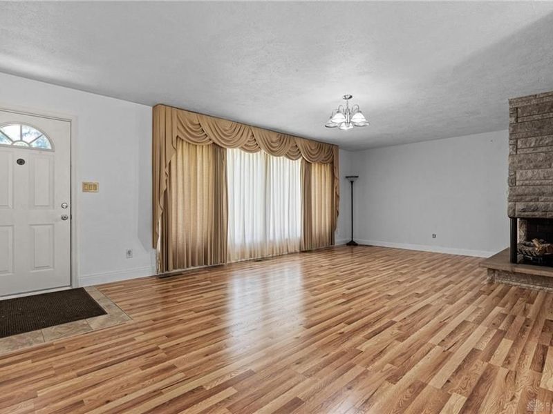 711 Upper Valley Pike, Springfield Township, OH 45504 Photo 12