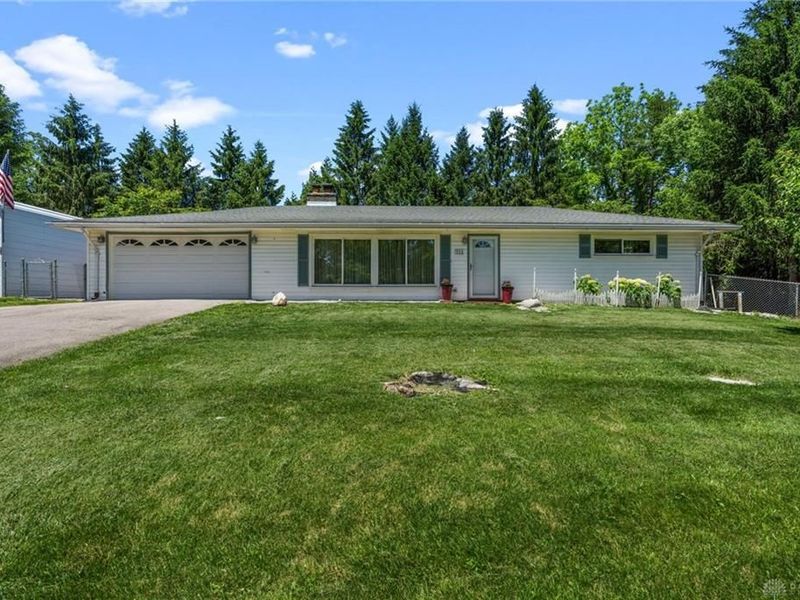 711 Upper Valley Pike, Springfield Township, OH 45504 Photo 2
